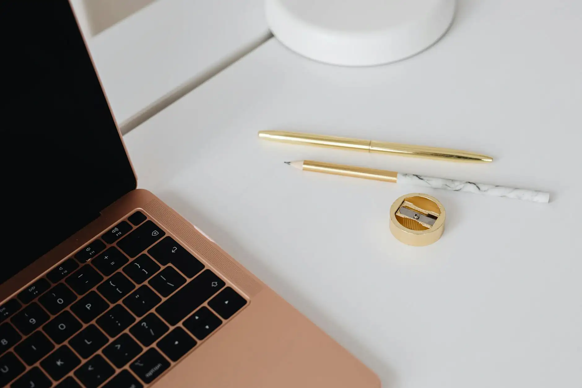 How to Create a Functional Home Office in Any Room